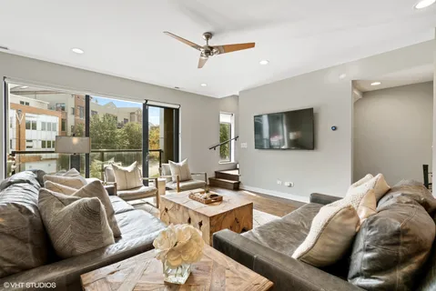 $925,000 | 1749 North Winnebago Avenue, Chicago, IL 60647