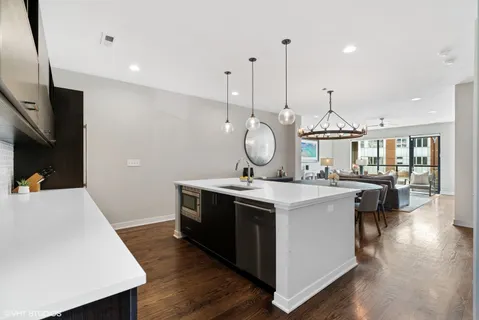 $925,000 | 1749 North Winnebago Avenue, Chicago, IL 60647