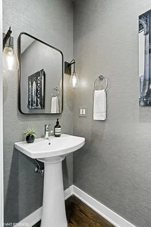 $925,000 | 1749 North Winnebago Avenue, Chicago, IL 60647
