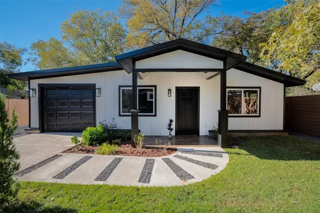 $997,000 | 1006 Cherico Street, Austin, TX 78702