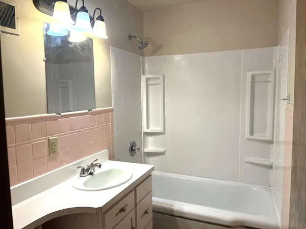 $99,900 | 505 Webster Street, Fairmont, MN 56031