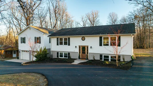 $519,900 | 38 Shady Pond Lane, Stuarts Draft, VA 24477