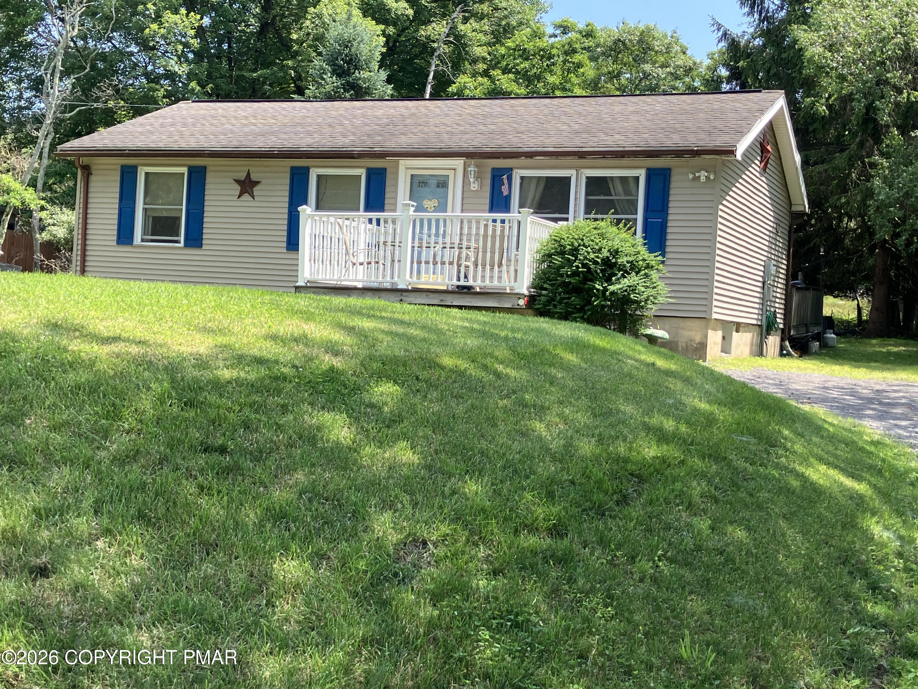 338 Mountain Road Albrightsville, PA 18210 - Photo 2 of 28 IMG_0026