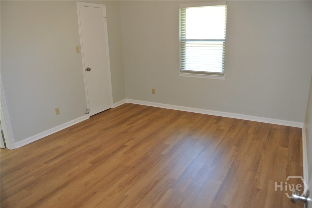29 Rivers Bend Drive Savannah, GA 31406 - Photo 8 of 15 Unoccupied Master Bedroom