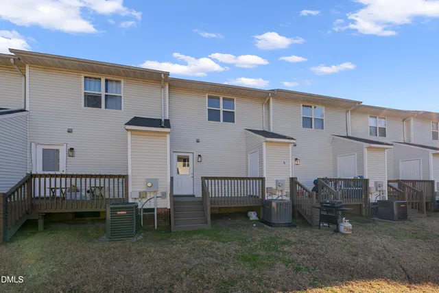 $1,350 | 389 East Williams Street, Angier, NC 27501