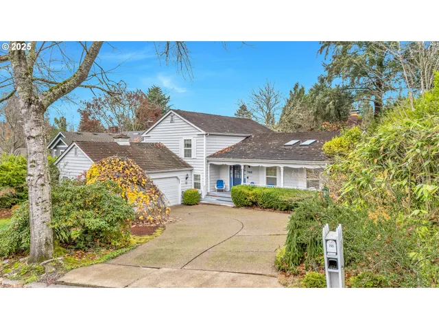 a black and white photo of a house