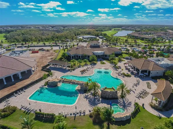 $2,400 | 18114 Gawthrop Drive, Unit 106, Bradenton, FL 34211