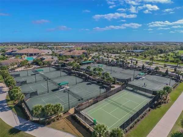 $2,400 | 18114 Gawthrop Drive, Unit 106, Bradenton, FL 34211