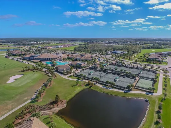 $2,400 | 18114 Gawthrop Drive, Unit 106, Bradenton, FL 34211