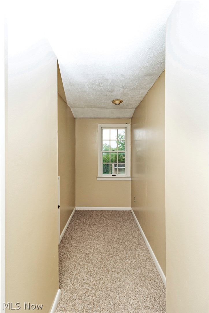 24025 Knickerbocker Road Bay Village, OH 44140 - Photo 17 of 23