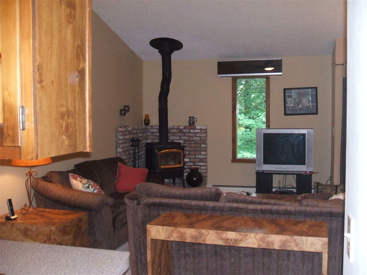253 Old Quechee Road, Unit MR6C Hartford, VT 05059 - Photo 8 of 24 Gallery Image 8