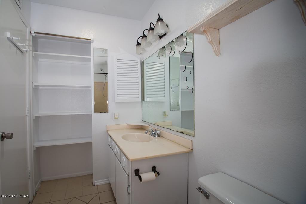 2753 West Anklam Road, Unit E Tucson, AZ 85745 - Photo 14 of 22 Gallery Image 14