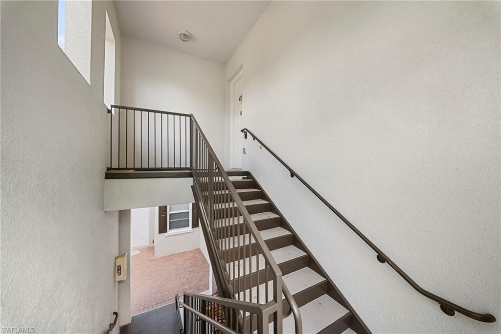 970 Peggy Circle, Unit 604 Naples, FL 34113 - Photo 6 of 35