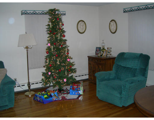 24 Stoneleigh Road Worcester, MA 01606 - Photo 10 of 14 Gallery Image 10
