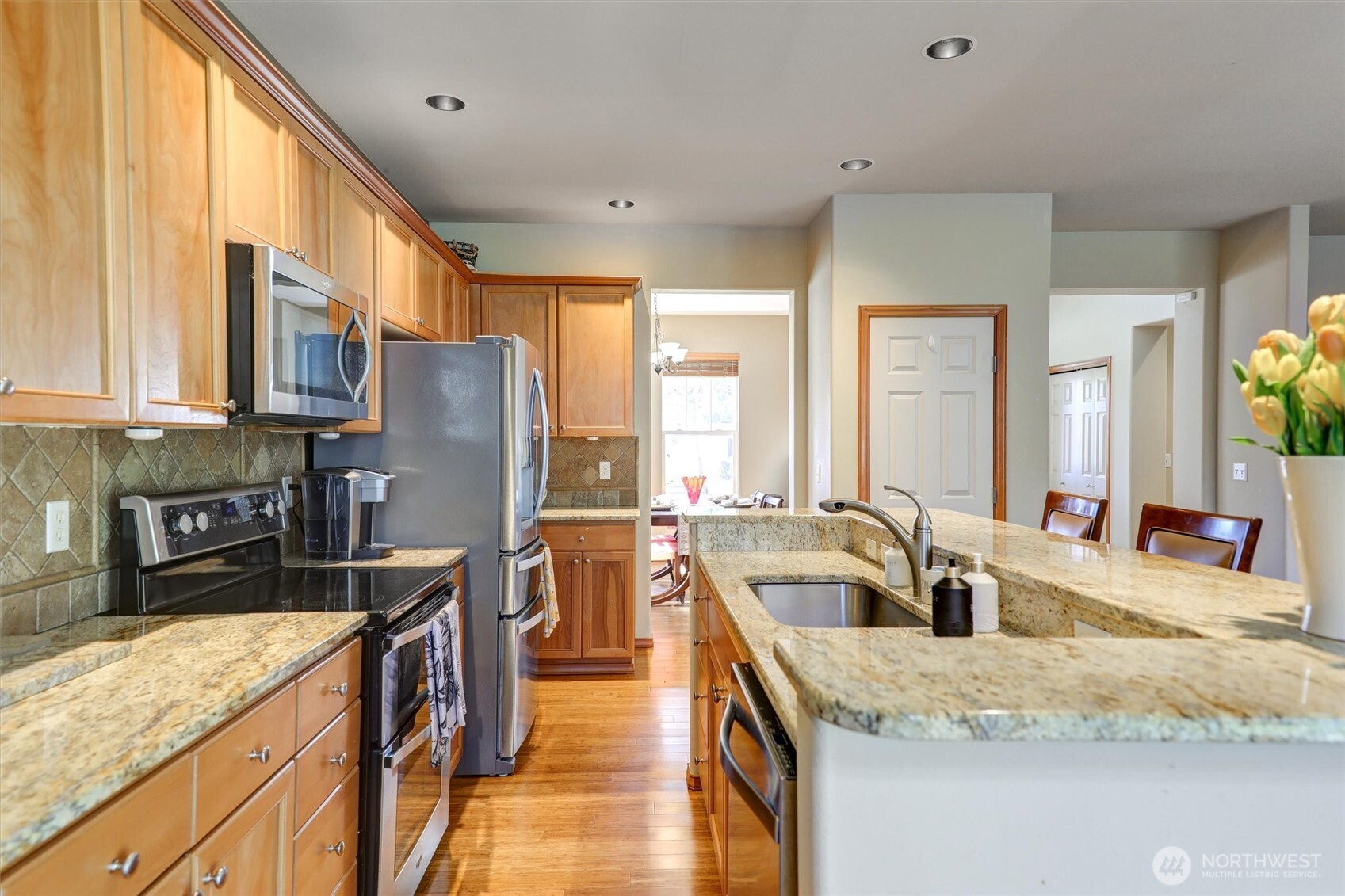 252 Quincy Avenue Northeast Renton, WA 98059 - Photo 19 of 40