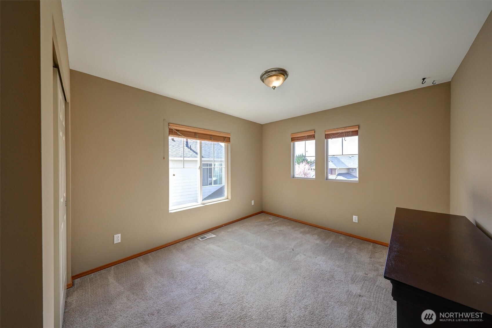 252 Quincy Avenue Northeast Renton, WA 98059 - Photo 33 of 40