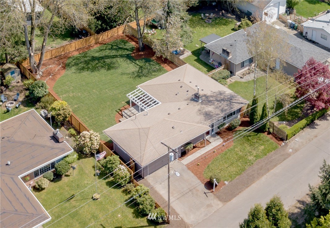 17818 109th Avenue Southeast Renton, WA 98055 - Photo 2 of 21
