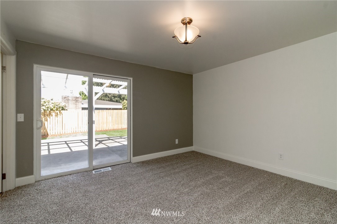 17818 109th Avenue Southeast Renton, WA 98055 - Photo 13 of 21