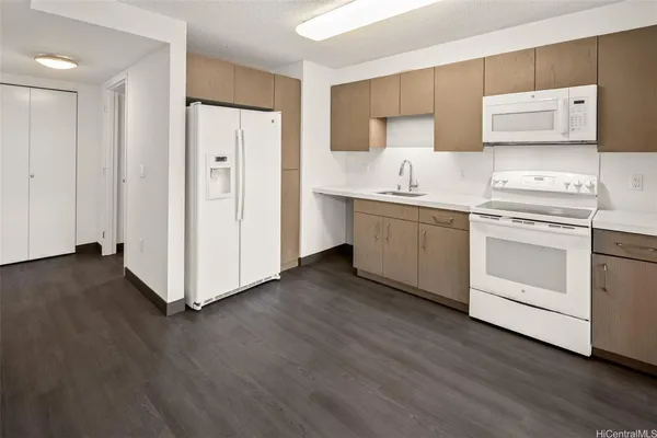 $2,733 | 7000 Hawaii Kai Drive, Unit 1700, Honolulu, HI 96825