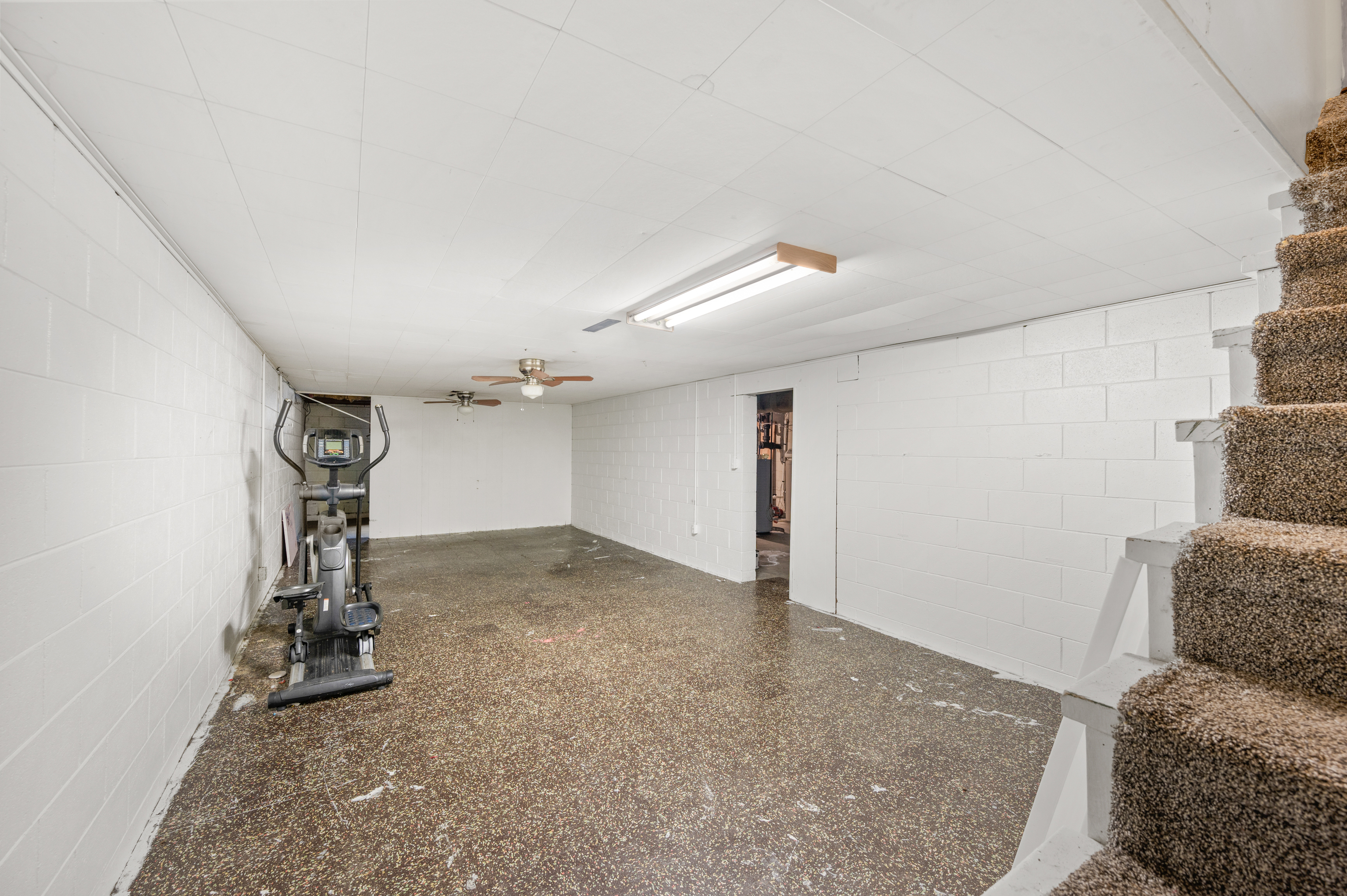 2670 19th Street Columbus, IN 47201 - Photo 43 of 46