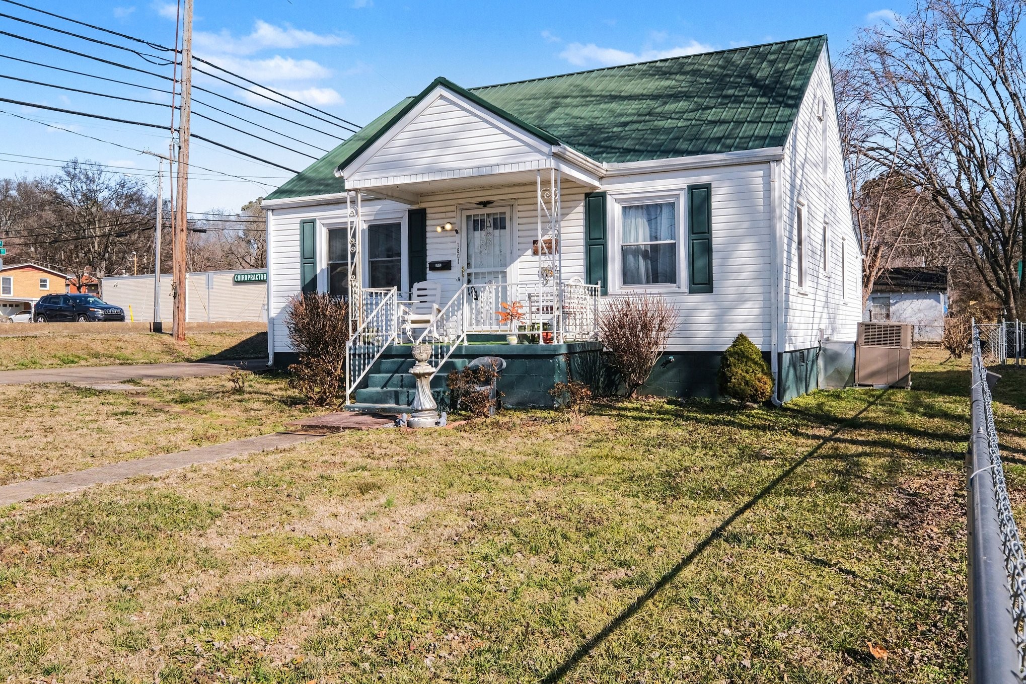 1801 Scribner Avenue Columbia, TN 38401 - Photo 2 of 30 a front view of a house with a yard