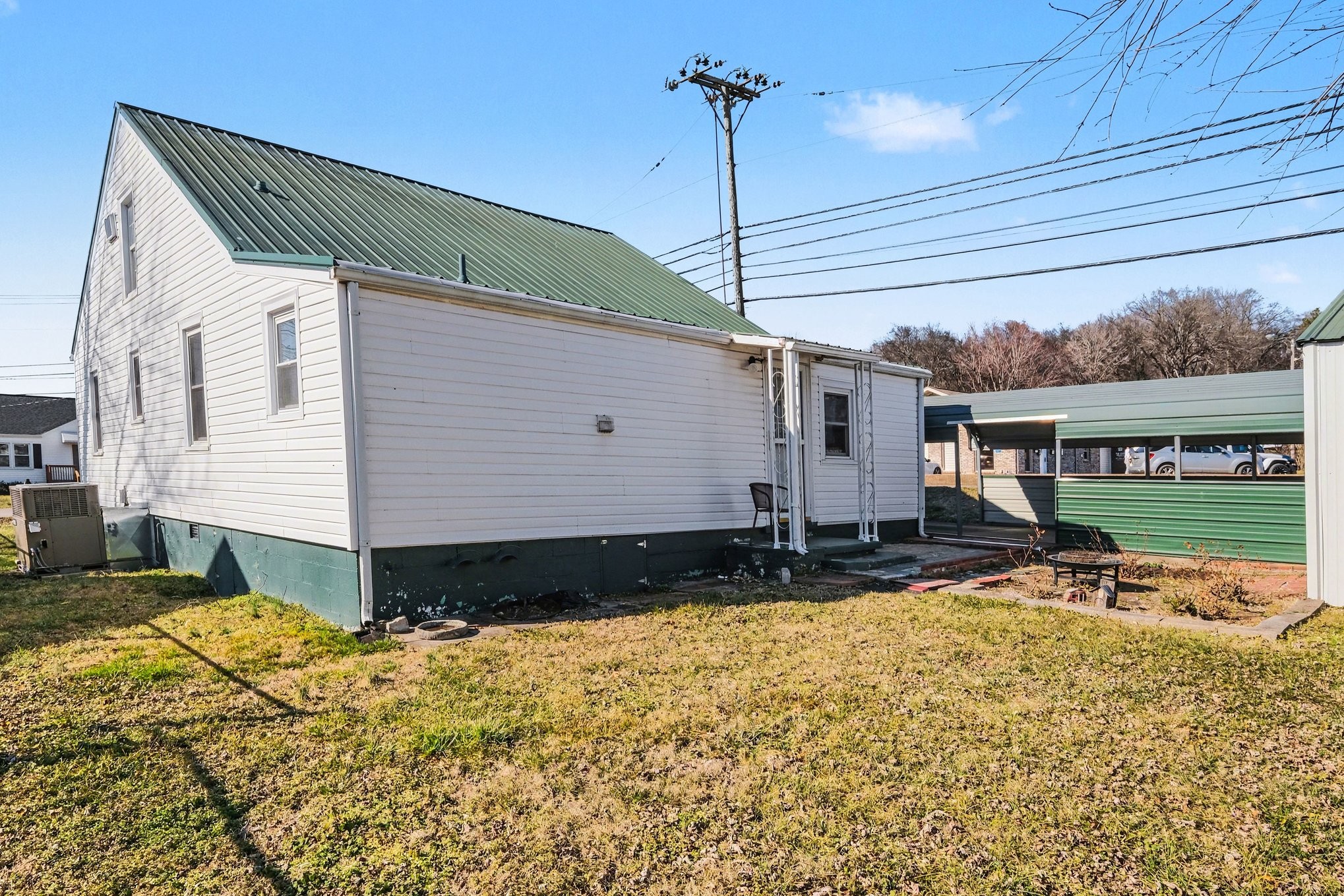 1801 Scribner Avenue Columbia, TN 38401 - Photo 29 of 30 a backyard of a house