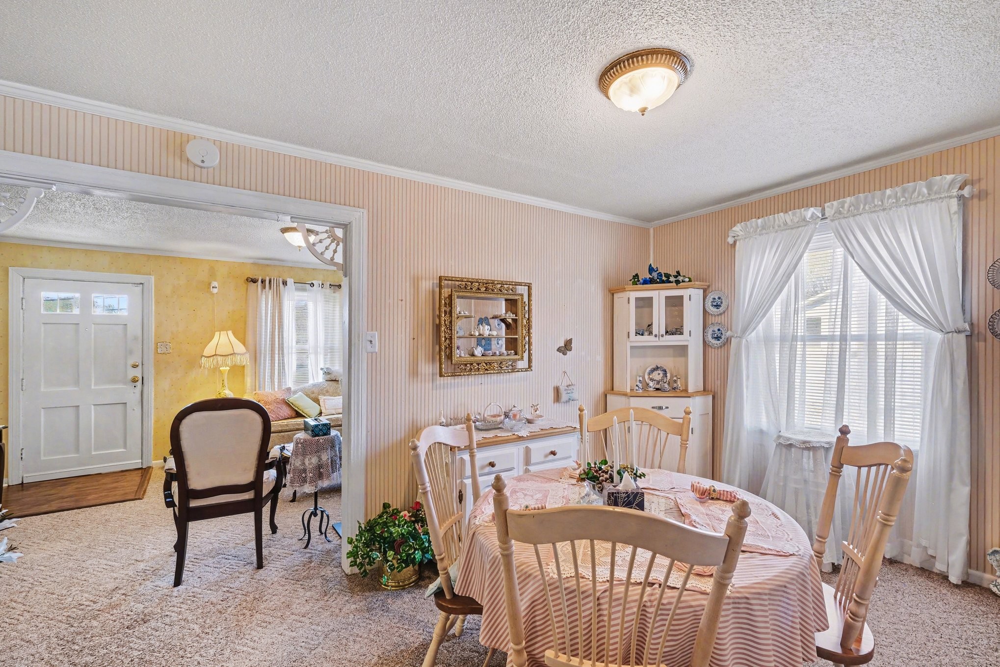 1801 Scribner Avenue Columbia, TN 38401 - Photo 8 of 30 a view of a dining room with furniture and a window