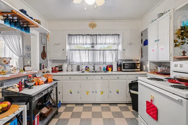 $299,999 | 1801 Scribner Avenue, Columbia, TN 38401