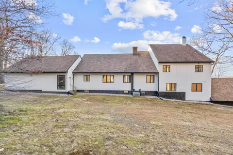 $899,000 | 294 Tolland Stage Road, Tolland, CT 06084
