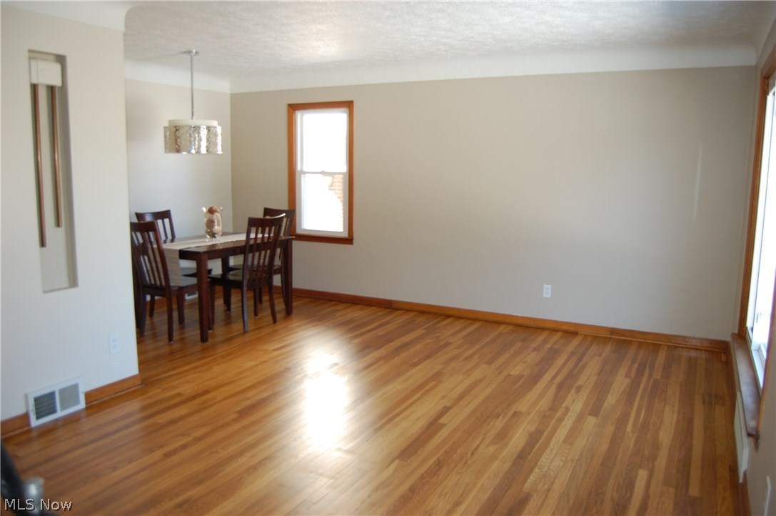 6300 Dunham Road Maple Heights, OH 44137 - Photo 3 of 30