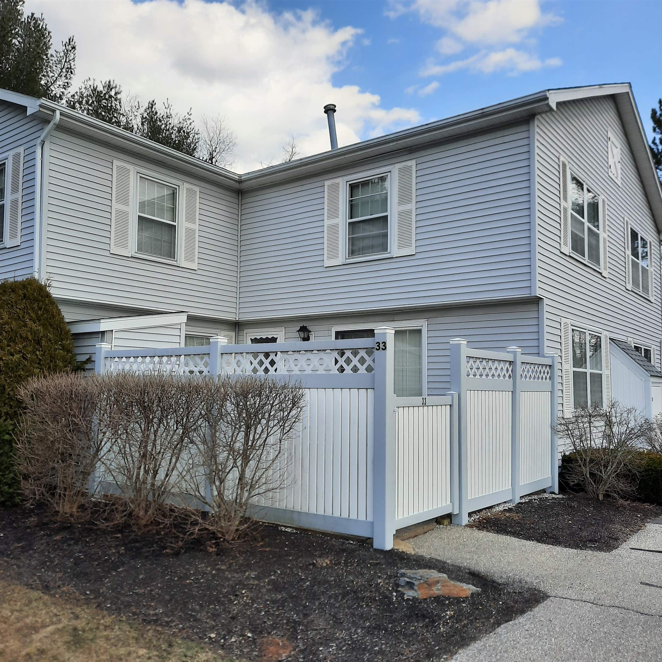 33 Springfield Estates Rochester, NH 03867 - Photo 1 of 18