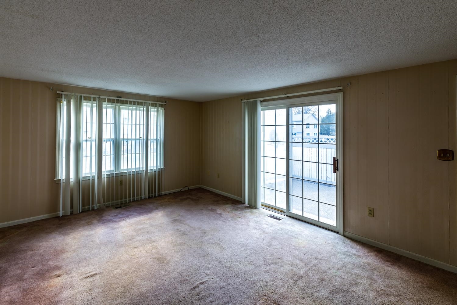 33 Springfield Estates Rochester, NH 03867 - Photo 6 of 18