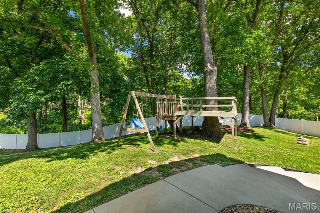 2364 Seminary Road Brighton, IL 62012 - Photo 25 of 57