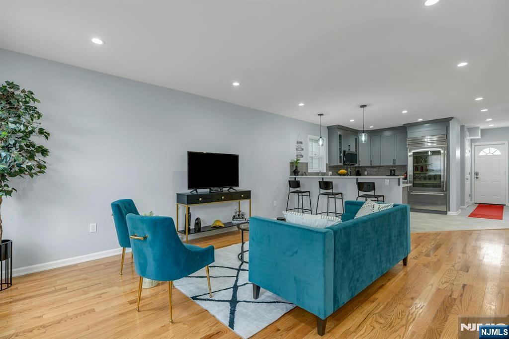12 Orange Road Montclair, NJ 07042 - Photo 4 of 27