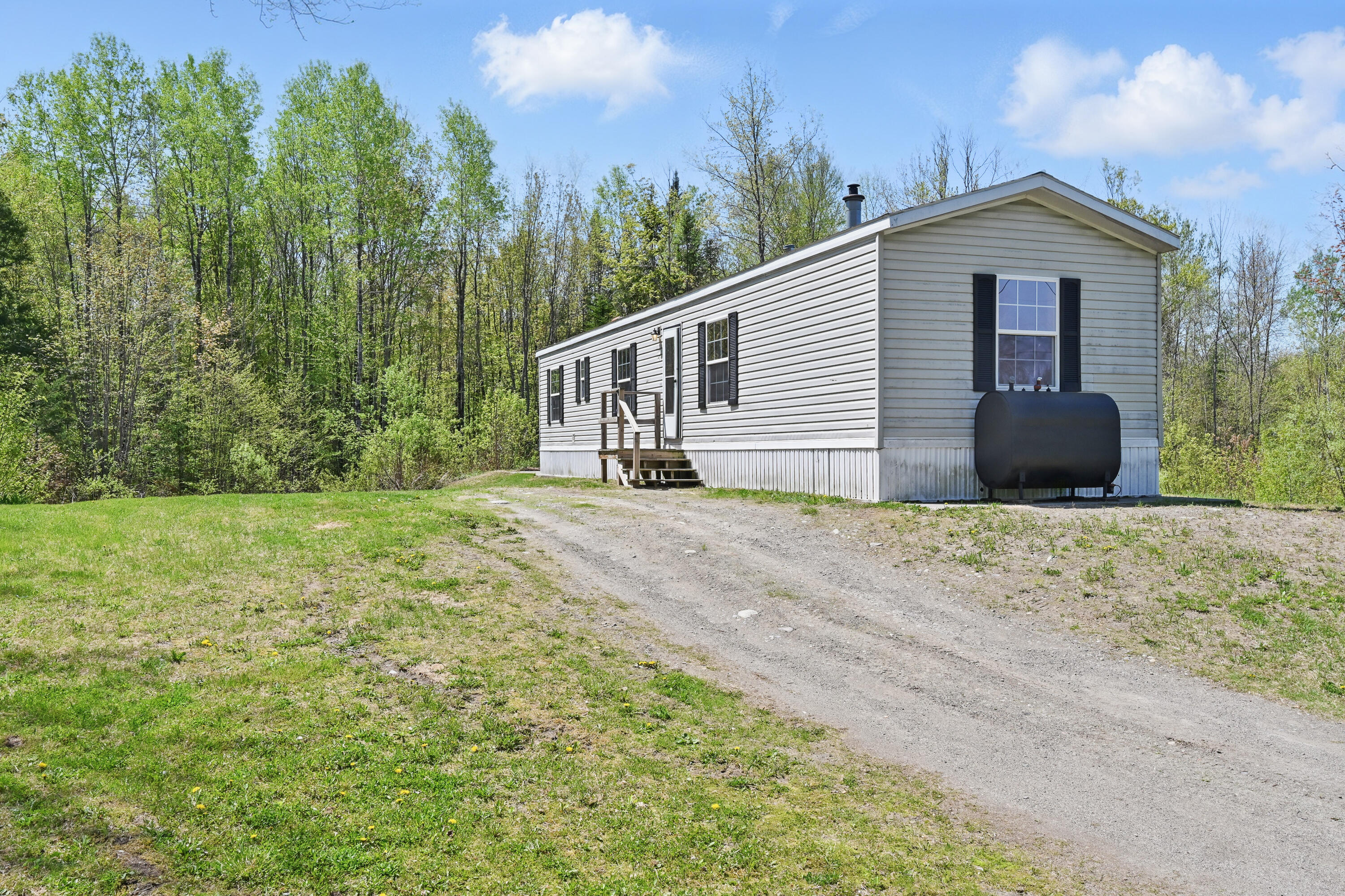 54 Whitten Road Clinton, ME 04927 - Photo 2 of 33 109953gr-102