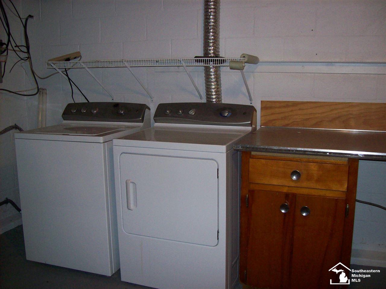 3910 West Dunbar Road Monroe, MI 48161 - Photo 16 of 17 31370426-15.JPG