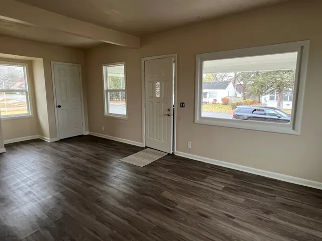 $169,900 | 508 Grand Avenue, Loves Park, IL 61111