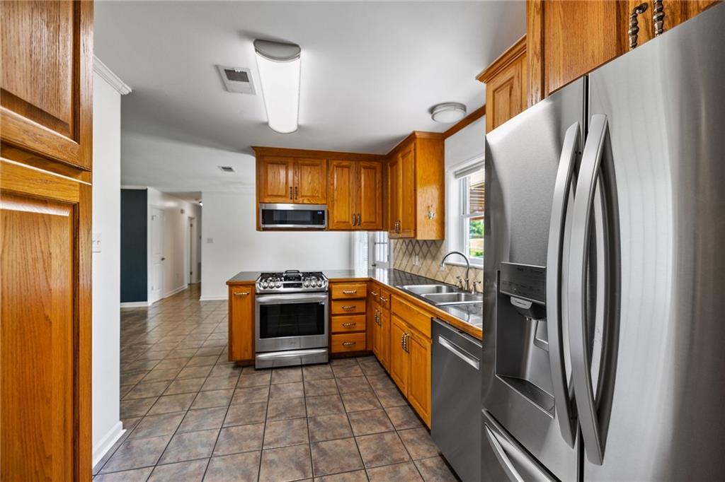 10067 Buttercup Drive Baton Rouge, LA 70809 - Photo 6 of 21