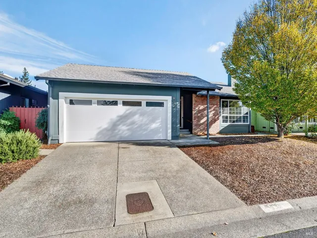 $829,000 | 330 Orchard Street, Healdsburg, CA 95448