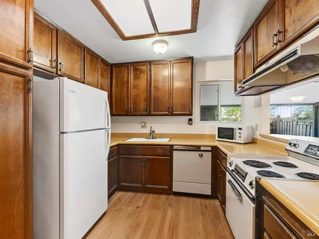 $829,000 | 330 Orchard Street, Healdsburg, CA 95448