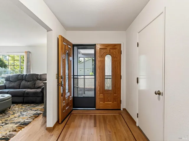 $829,000 | 330 Orchard Street, Healdsburg, CA 95448