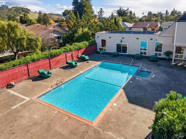 $829,000 | 330 Orchard Street, Healdsburg, CA 95448