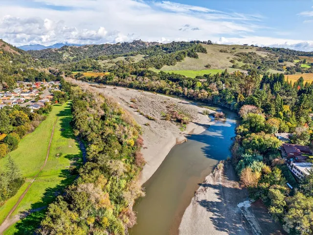 $829,000 | 330 Orchard Street, Healdsburg, CA 95448