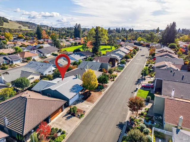 $829,000 | 330 Orchard Street, Healdsburg, CA 95448