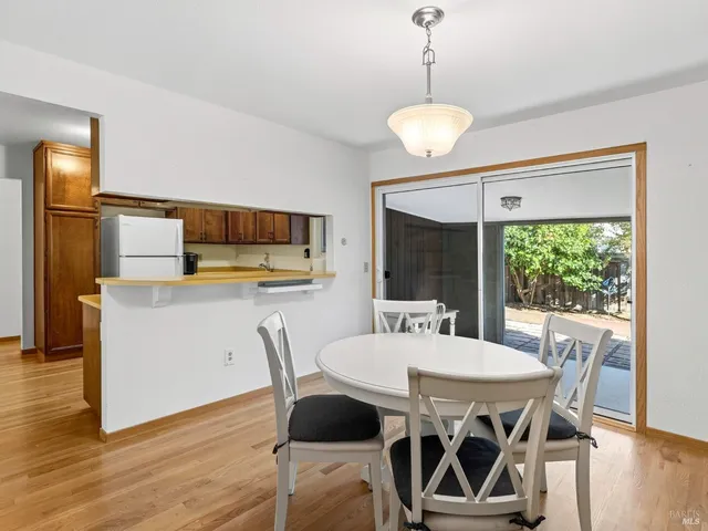 $829,000 | 330 Orchard Street, Healdsburg, CA 95448