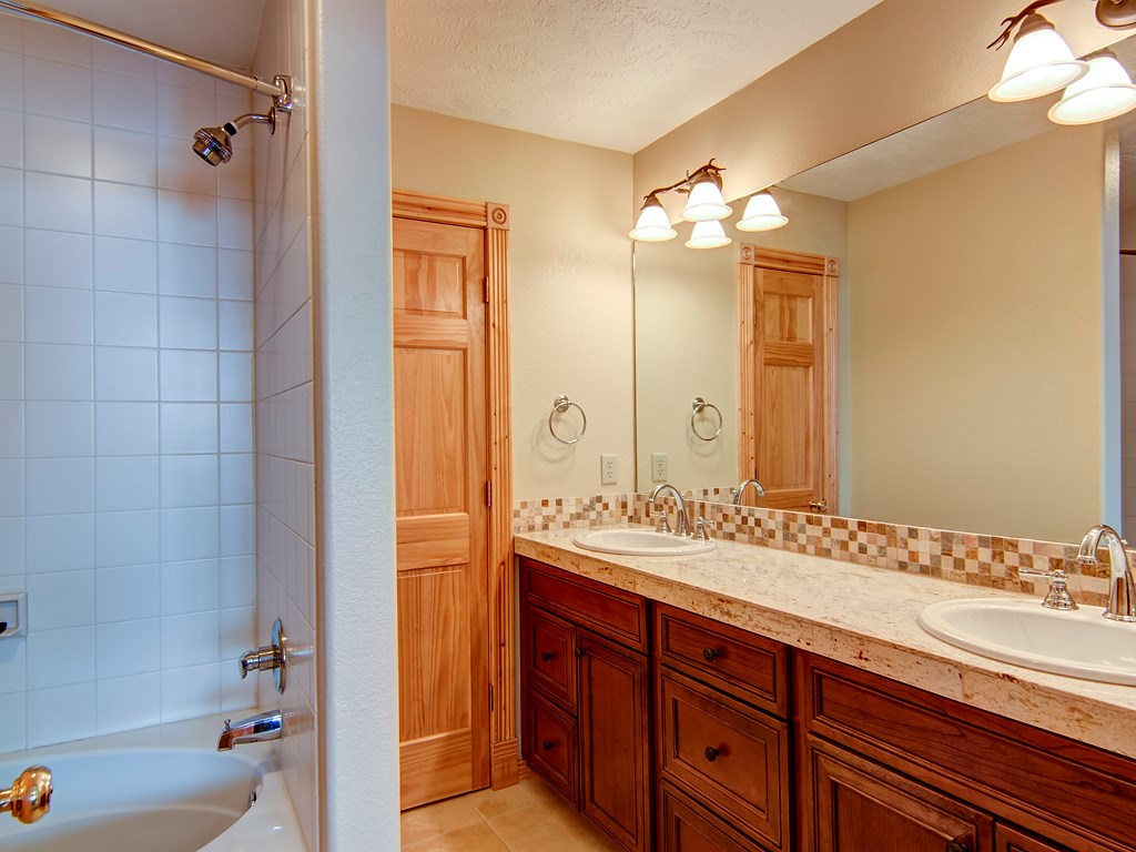 9024 Ryan Gulch Road Silverthorne, CO 80498 - Photo 17 of 23 Gallery Image 17