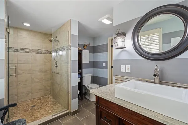 $595,000 | 4900 West 79th Street, Prairie Village, KS 66208
