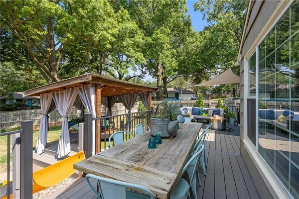 $595,000 | 4900 West 79th Street, Prairie Village, KS 66208