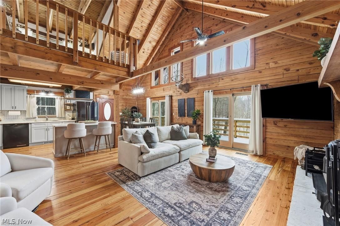 5352 Lance Road Medina, OH 44256 - Photo 4 of 43 Gallery Image 4