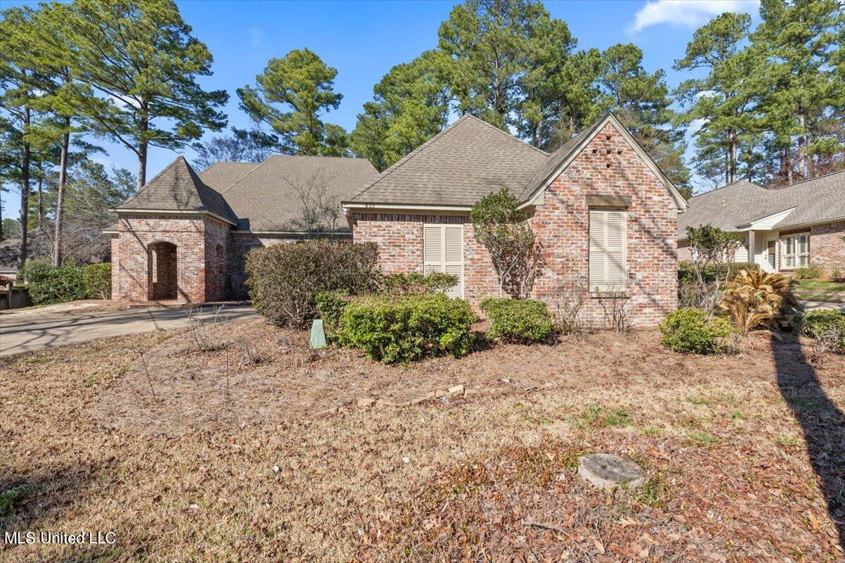 655 Wendover Way Ridgeland, MS 39157 - Photo 1 of 41 01-3HTP5708